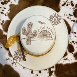 NWOT. Beautiful Western Style Hat